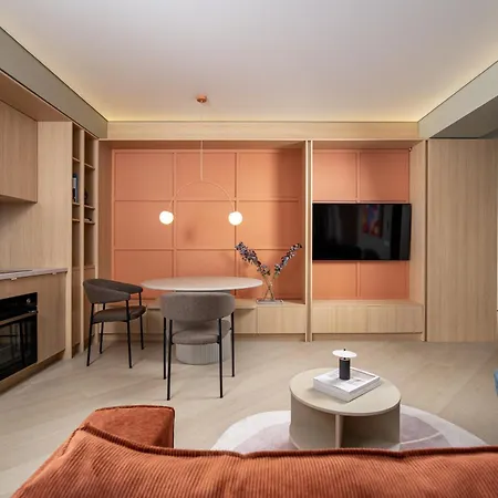 North By Urbanesq Cortina M Boekarest