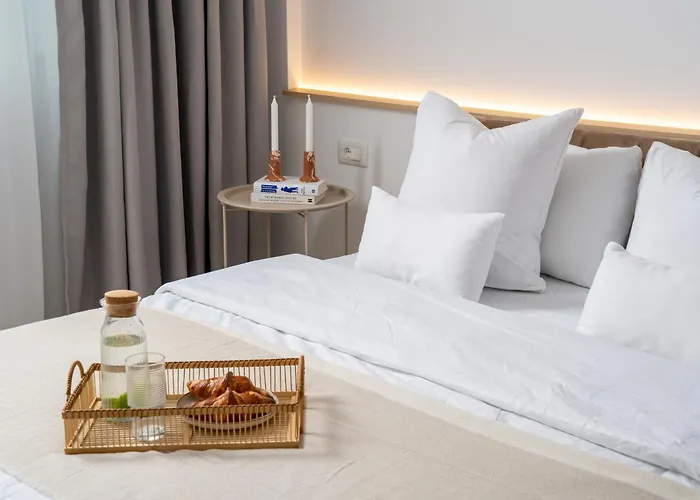 North By Urbanesq Cortina M *