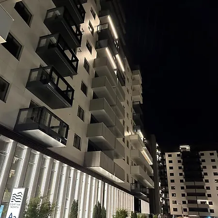 North By Urbanesq Cortina M *